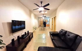 N'Dnie Homestay Pelangi Mall Condominium
